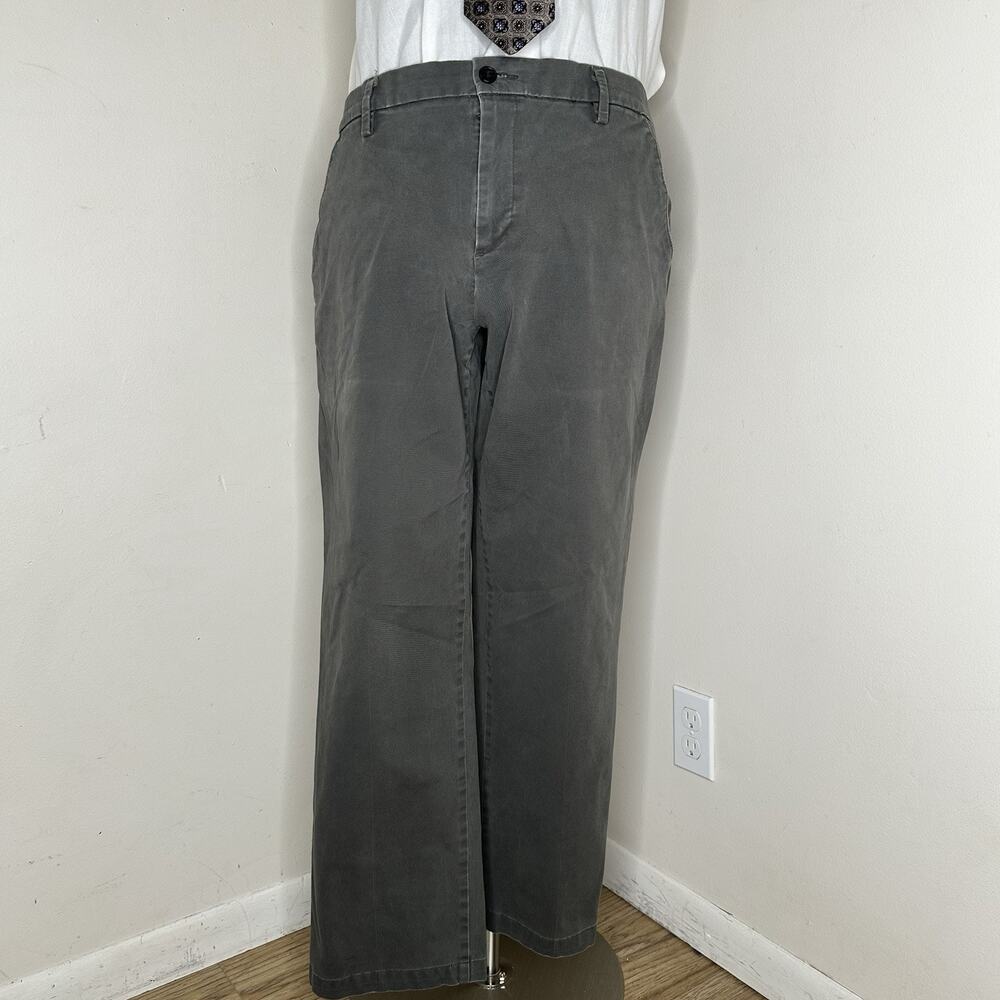 Dockers Mens 38x30 Khaki Pants Gray Straight Flat Dress Work Trousers